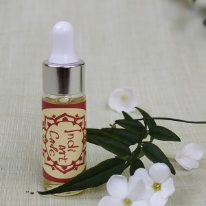 Indian Jasmine – Индийски жасмин – ароматни масла грижа за рисунката